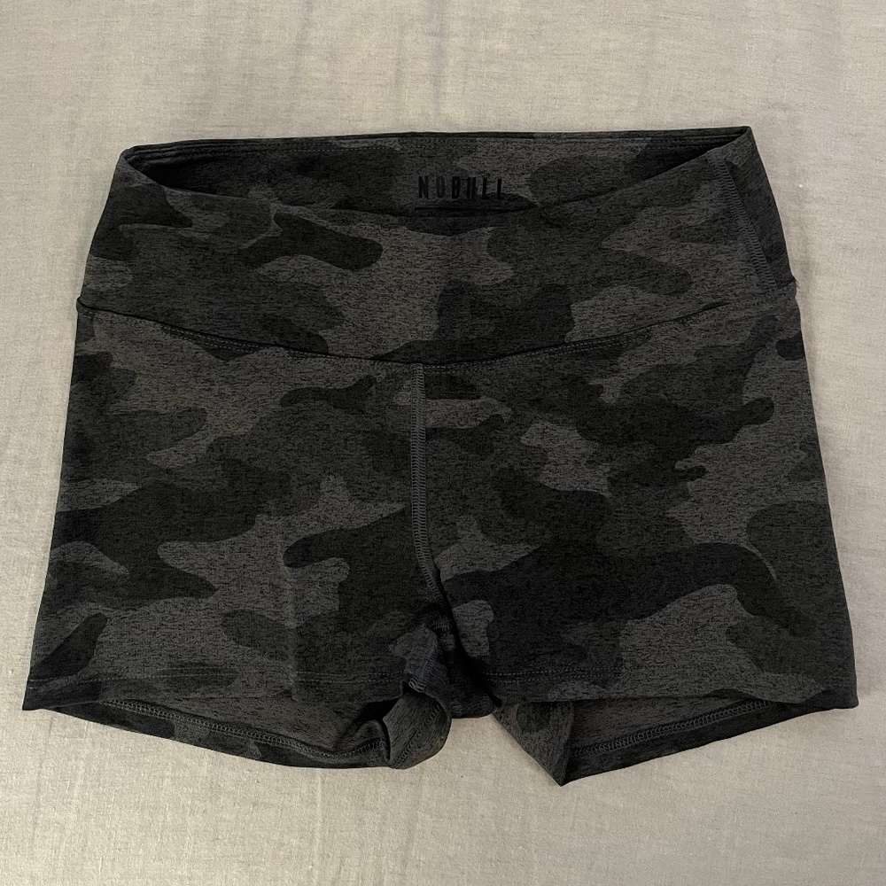 NWOT NoBull Low Rise Short 2" (Camo)